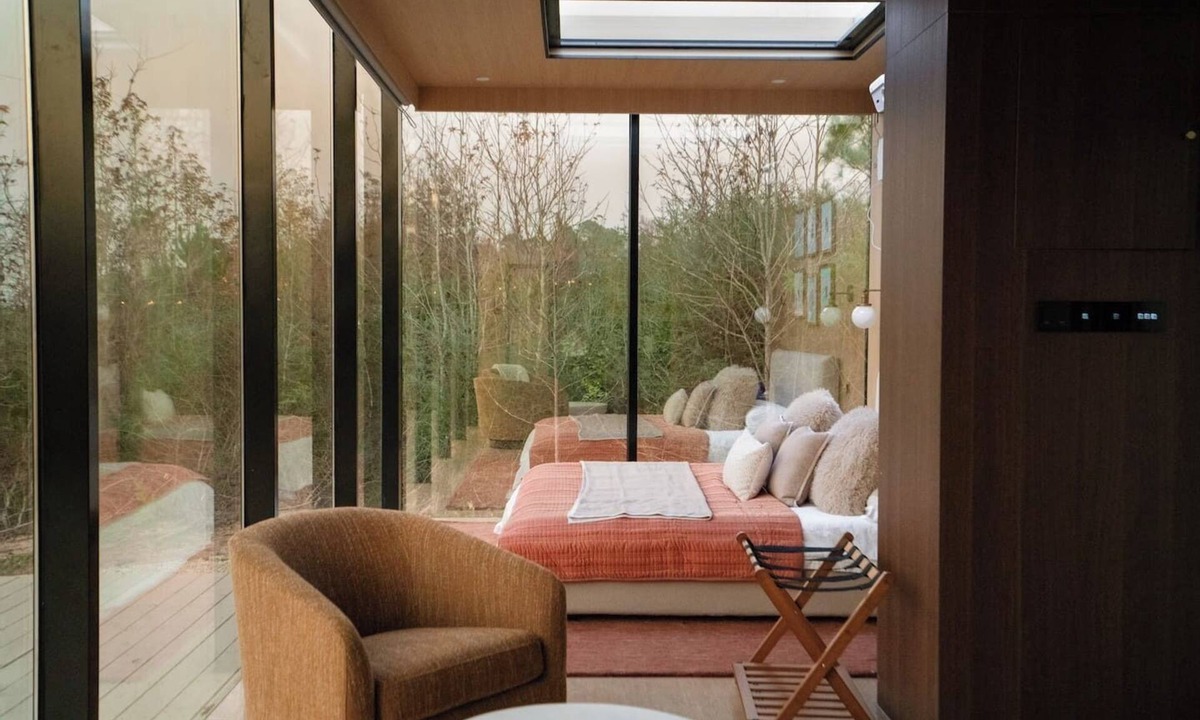 Oakhurst Cabin | Sol: Hilltop Mirror Cabin + Pool + Sunset Views