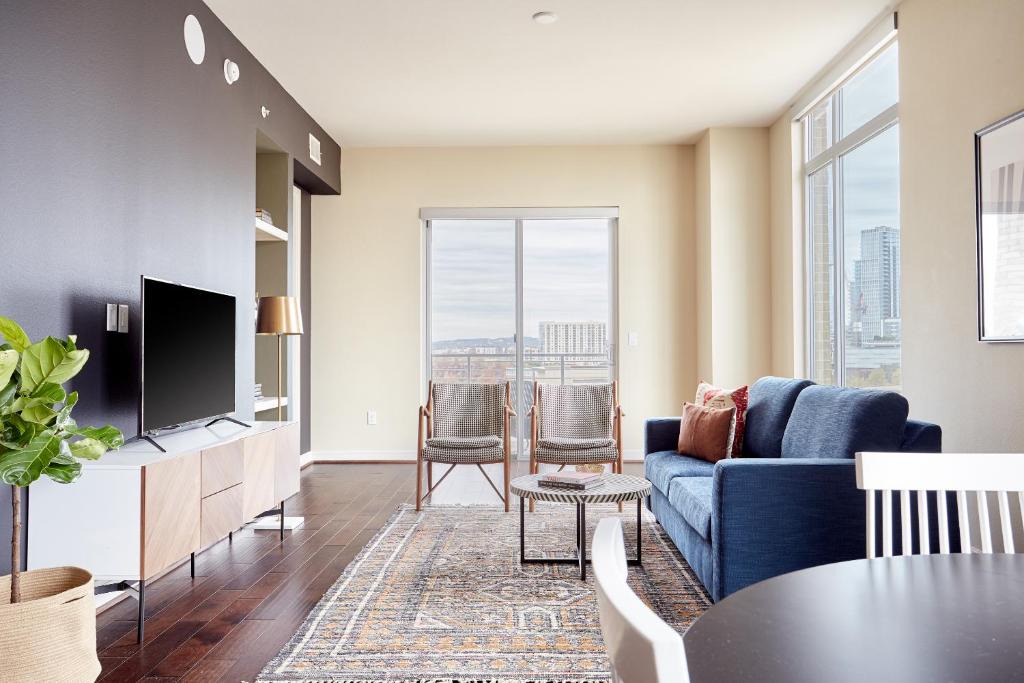 Downtown Austin Apartment | Sonder at The Catherine