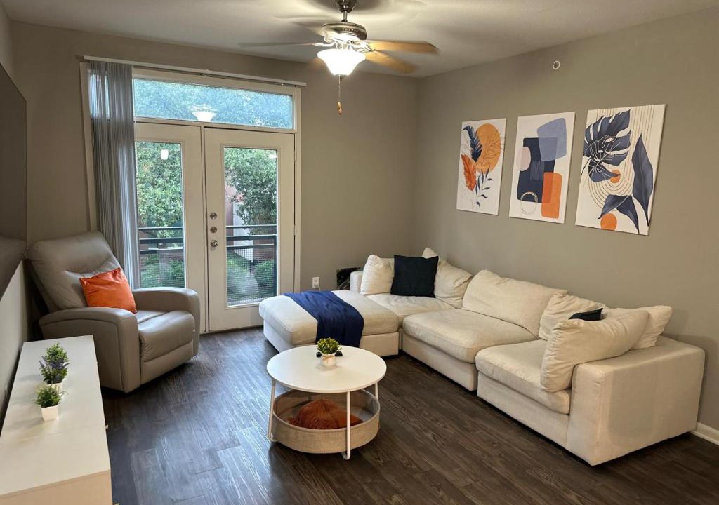 Legacy Park Apartment | Spacious 1400sf 3bed 2bath Apartment