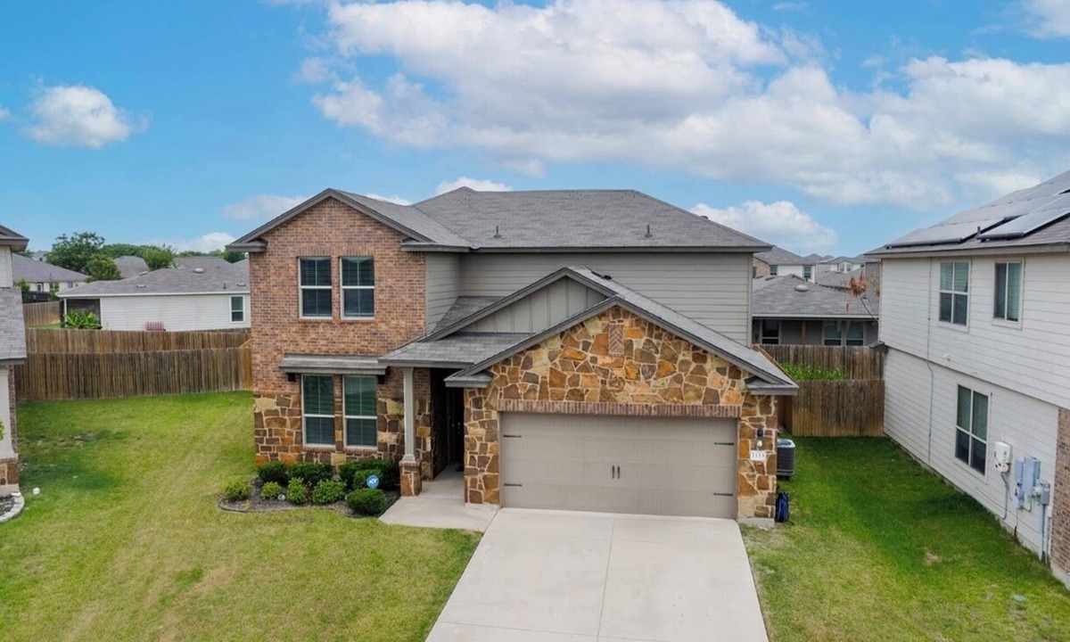 Jarrell House | Spacious 4-bedroom house in charming Jarrell with AC