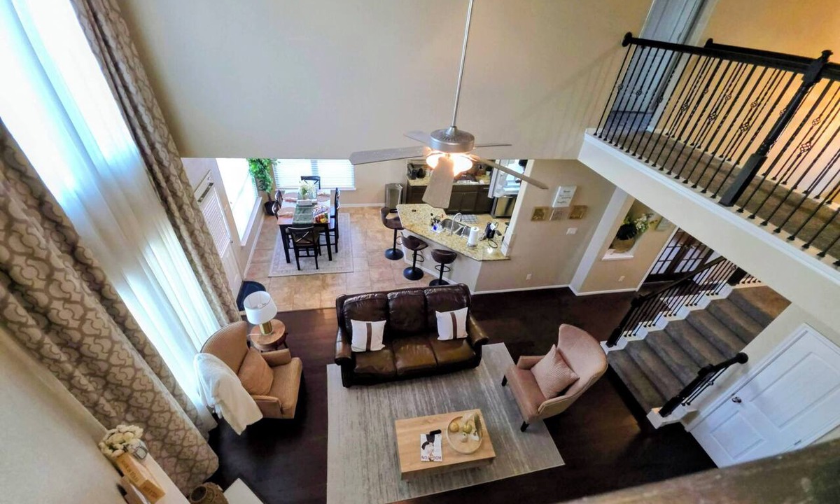 Clodine House | Spacious 4‑Bedroom Luxury Retreat in Peaceful Richmond - Sleeps 10