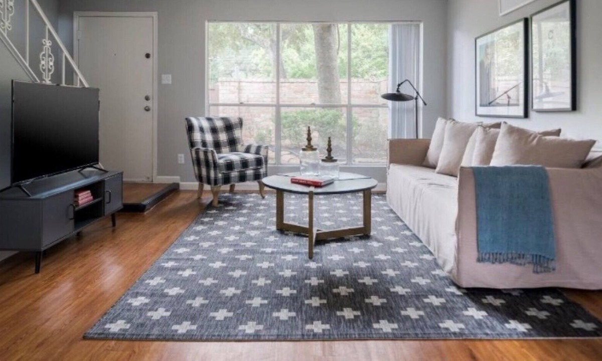 The Galleria Apartment | Spacious and Modern Hotel Suites with Heated Pool, Gym and Hot Tub!