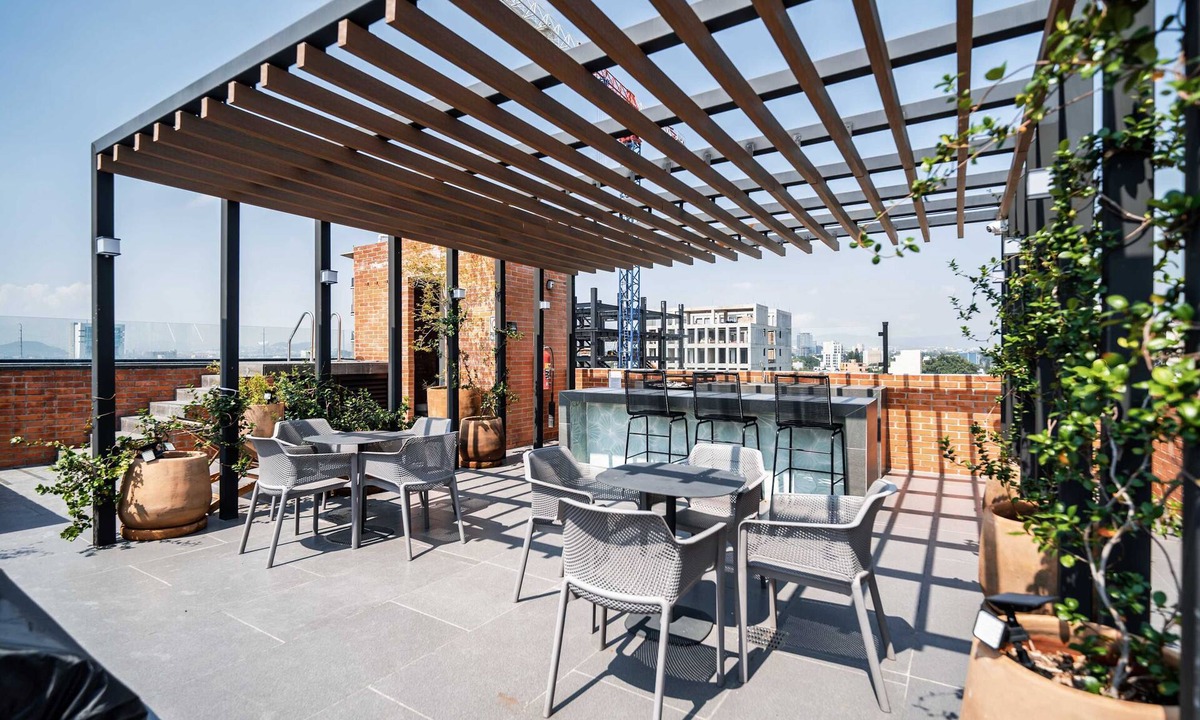 Lafayette Apartment | Spacious Apartment w/Americana Street View
