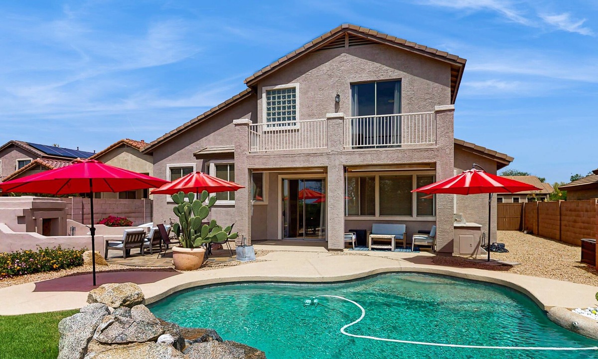 Desert Ridge House | Spacious home on the golf course with private pool, BBQ grill, remote workspaces