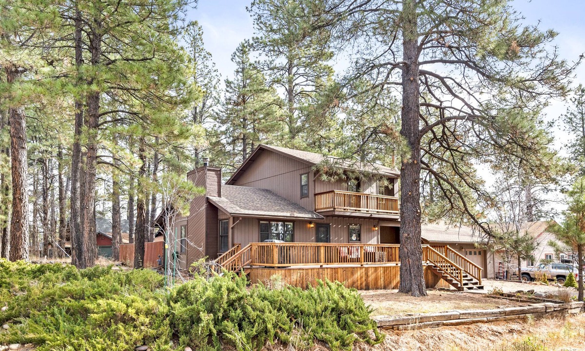 Kachina Village House | Spacious Mountain Retreat with Decks & Hot Tub in Kachina Village!
