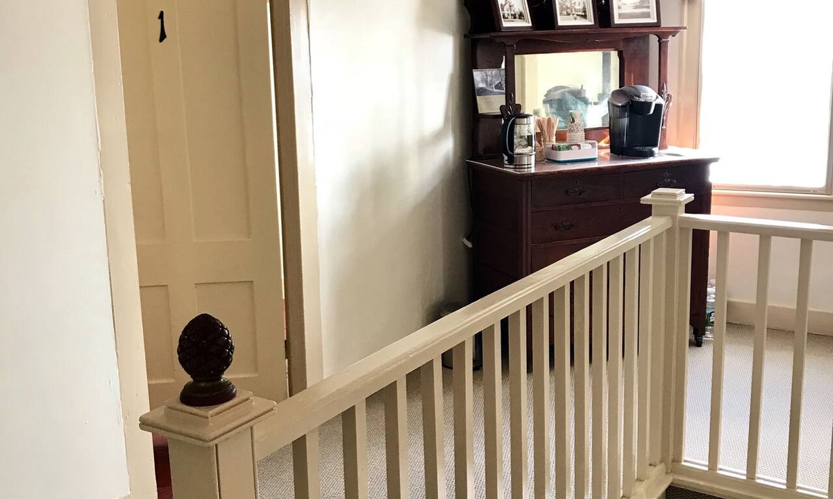 Mansfield House | Spring Hill Inn
