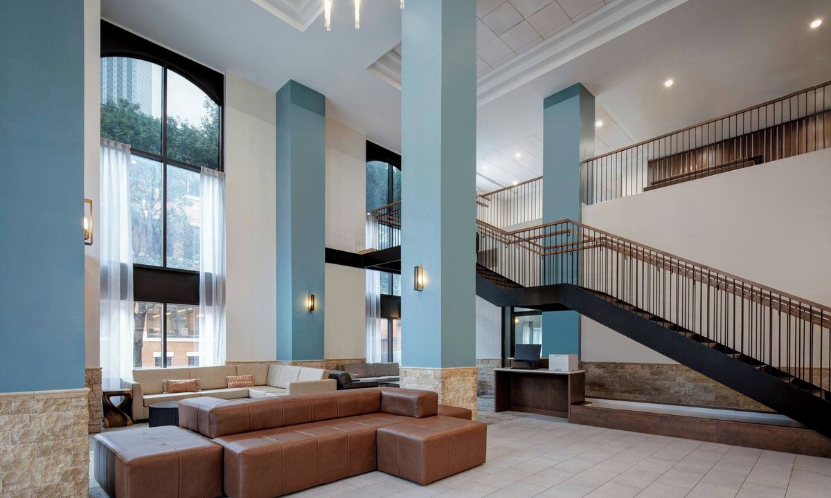 Downtown Dallas Hotel | SpringHill Suites Dallas Downtown/West End