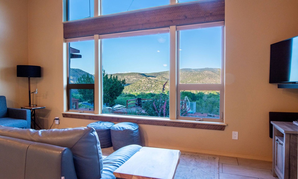 Cornville House | Stargazer Bungalow Near Sedona Pool Hot Tub King Bed