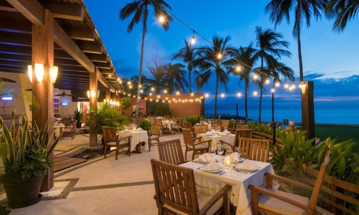 Marina Vallarta Condo | Stay in Style – 2BR Condo with Balcony