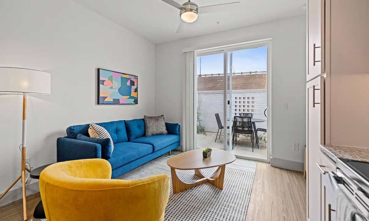 Waller Creek District Hotel | Streamlined Urban Apartment Near Moonshine Grill | Perfect for Sightseeing