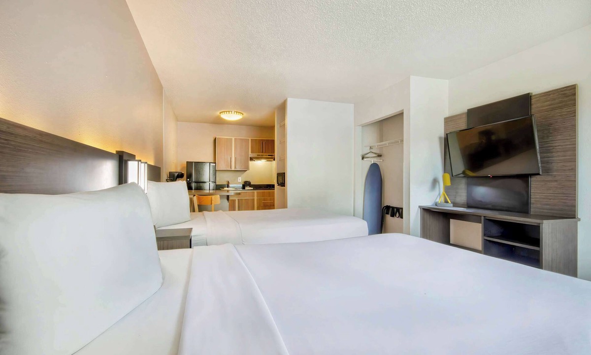Medical Center District Hotel | Studio 6 Extended Stay - San Antonio, TX - Medical Center