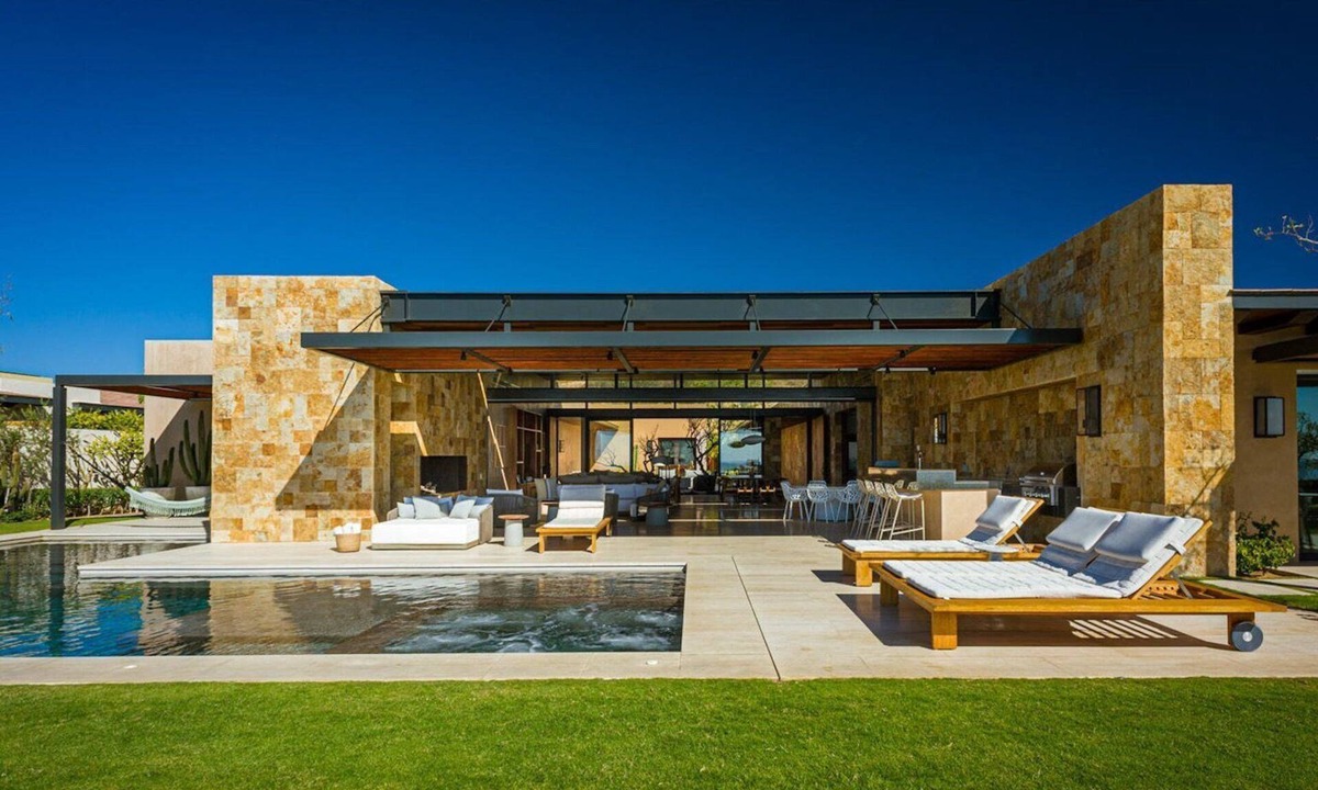 Los Zacatitos Villa | Stunning Ritz-Carlton Reserve Villa, Steps to Beach — Chef & Butler Incl.