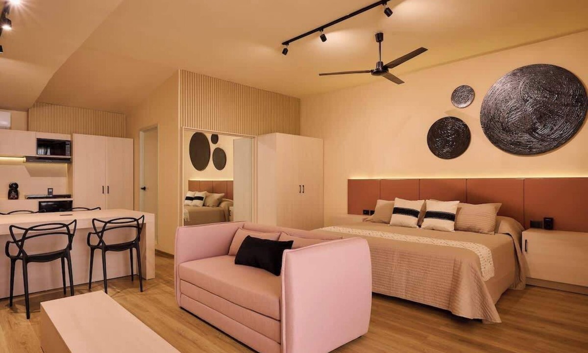 Reforma Apartment | Stylish King Apartment in Oaxaca's Reforma District