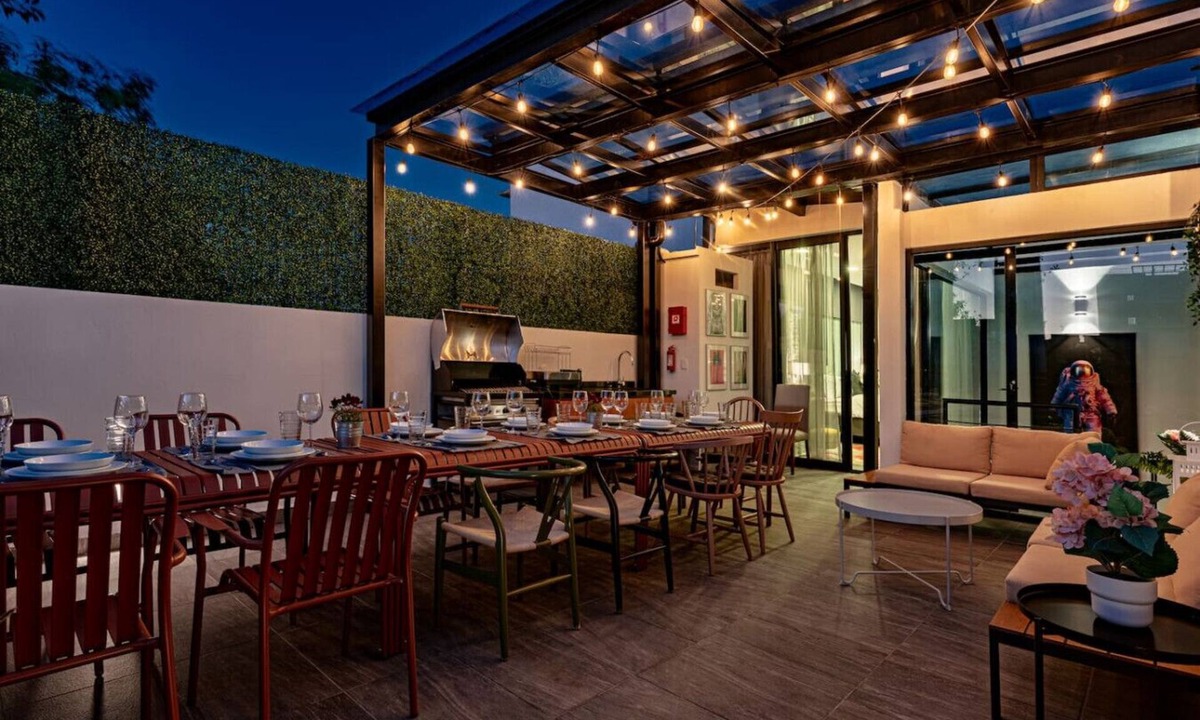 Roma Sur House | Stylish Roma Sur Home with Rooftop Lounge & BBQ