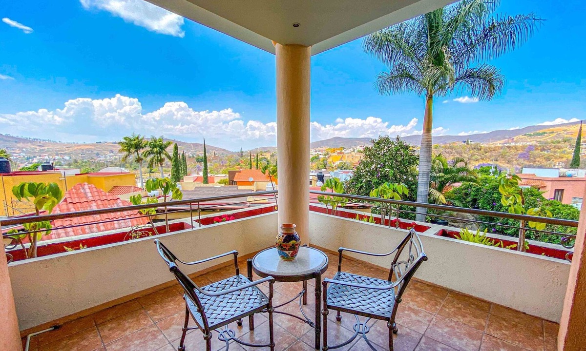 San Felipe del Agua Hotel | Suites Xadani