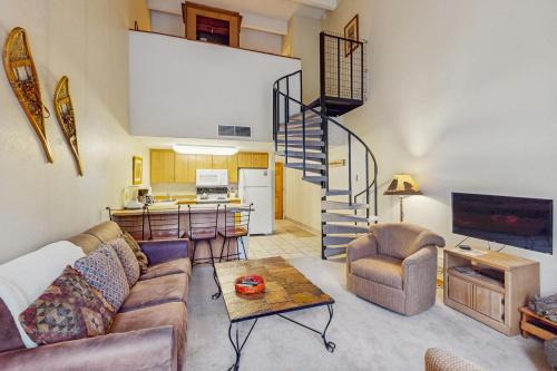 East Village at Copper Hotel | Summit House East 112