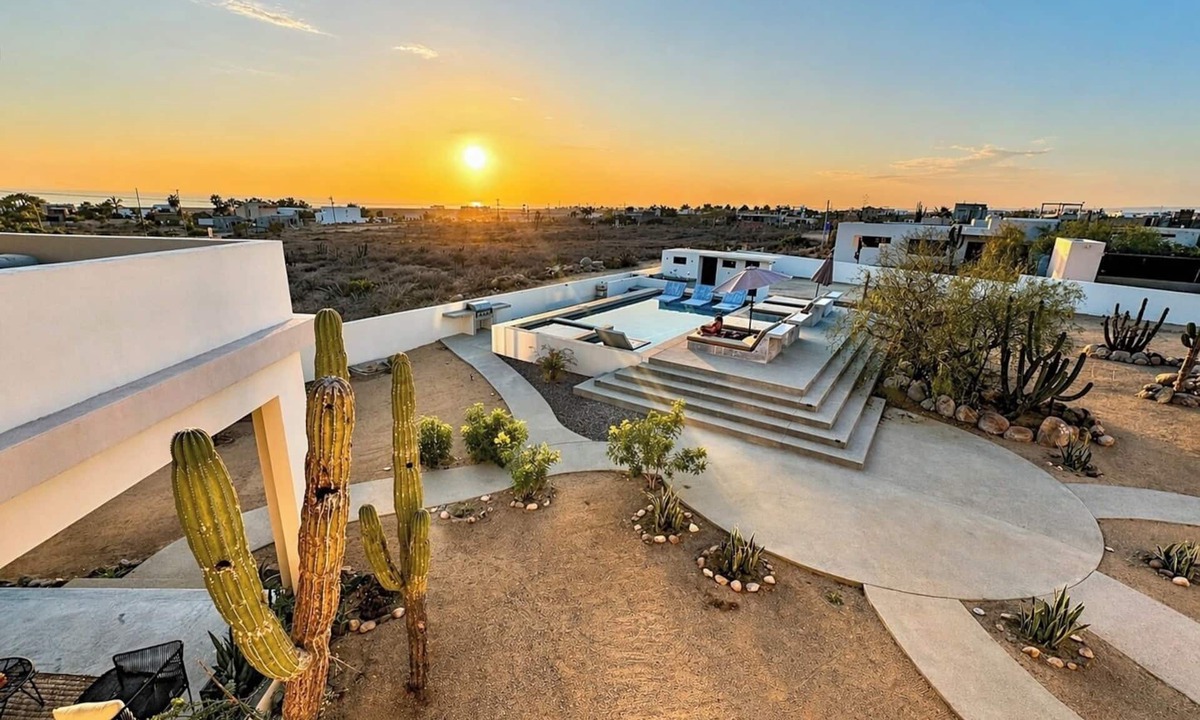 Todos Santos Villa | Sun-drenched escape w/sleek saltwater pool