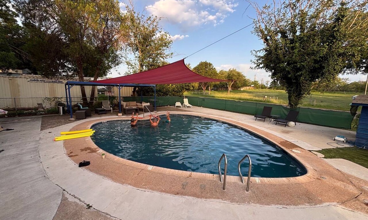 Kingsland Cabin | Sunfish Studio 5: Pet Friendly, Pool, Fire Pit!