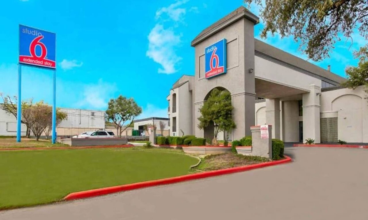 North San Antonio - SAT Hotel | Sunny ADA 2- Bed|Pool|Free parking