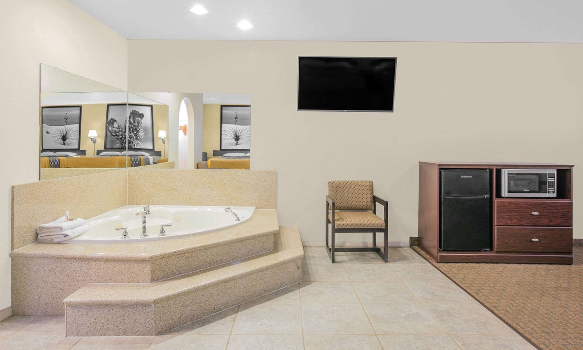 Idabel Hotel | Super 8 by Wyndham Idabel