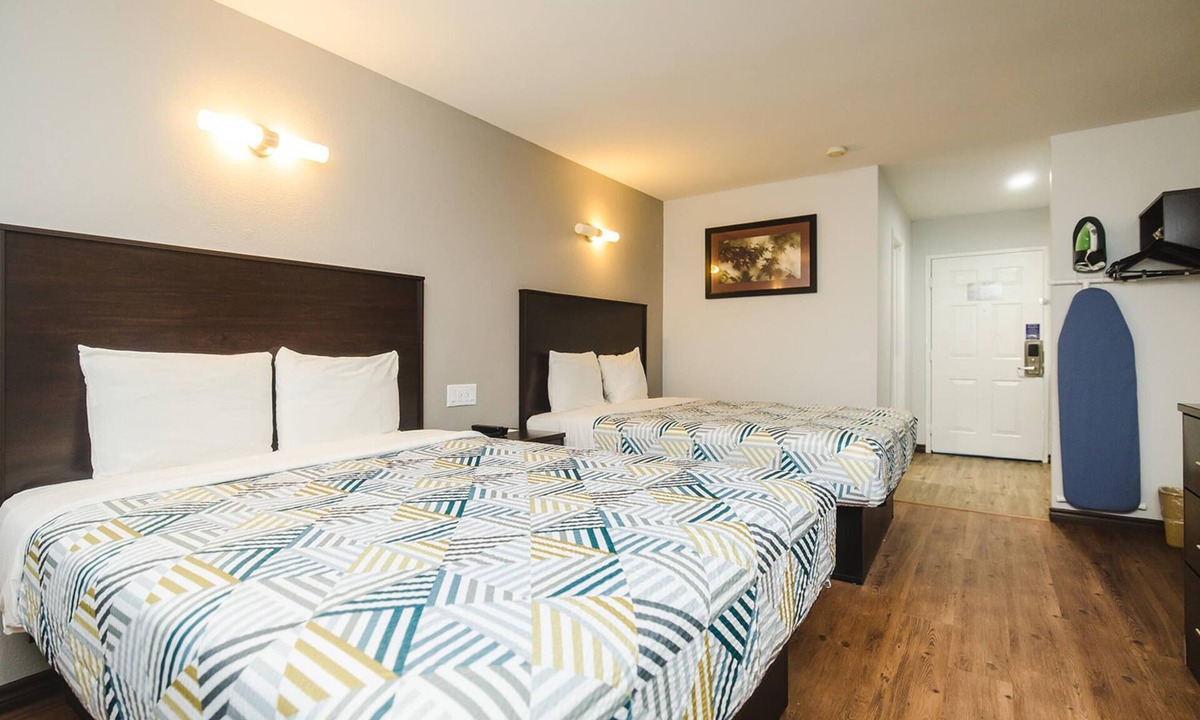 Channelview Hotel | SureStay by Best Western Channelview-Baytown West