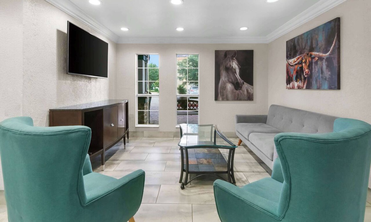 Benbrook Hotel | SureStay Plus by Best Western Benbrook Fort Worth