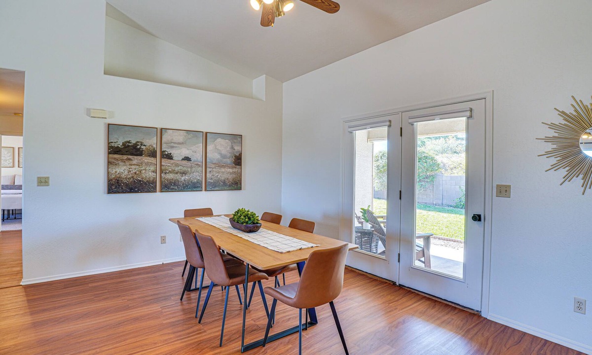 Thatcher Cottage | Thatcher Home w/Fenced Backyard: 3 Mi to Downtown
