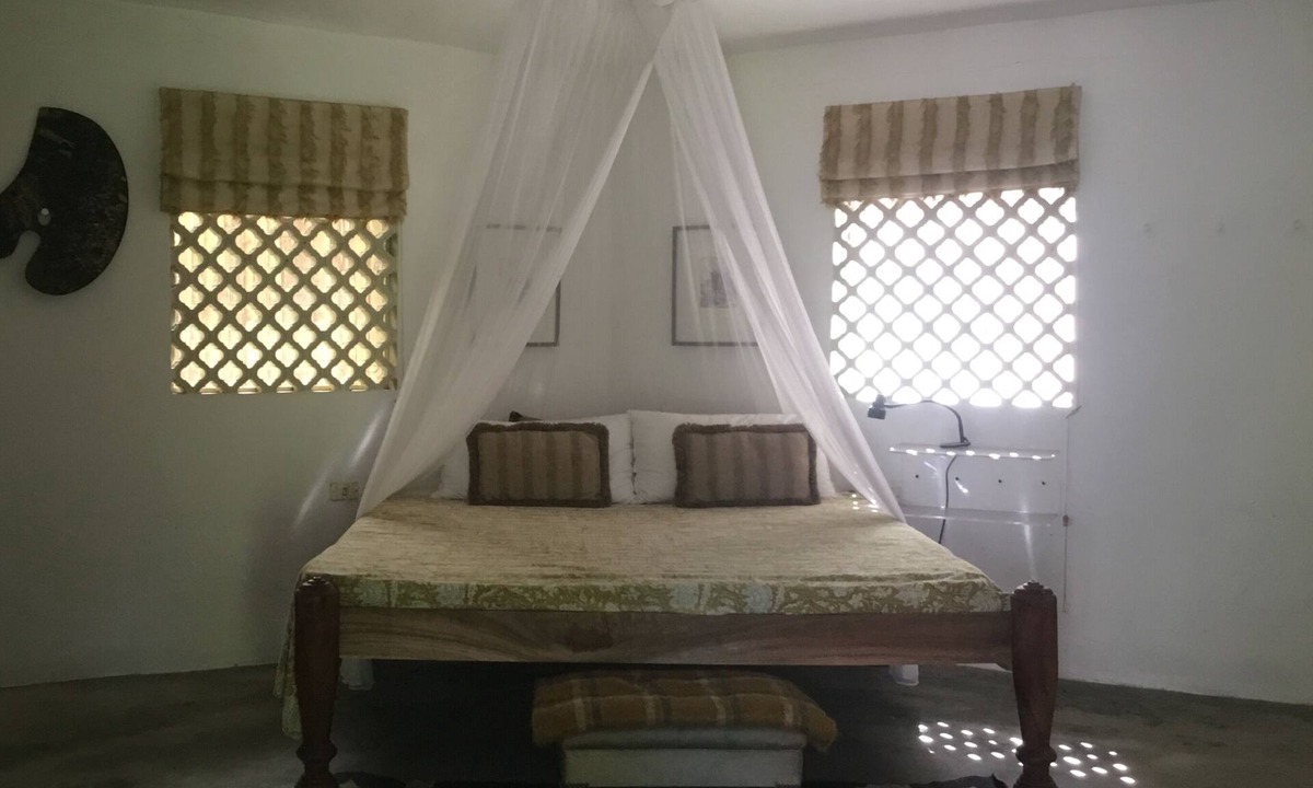Santa Cruz Cottage | The Guest House St Cuz - Rustic deluxe