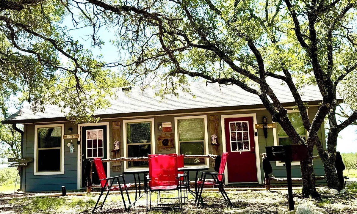 Mountain Home Cabin | The Hitchin' Post Cabin- Texas Hill Country Western-themed cabin for 4 in the woods near Kerrville & Fredericksburg
