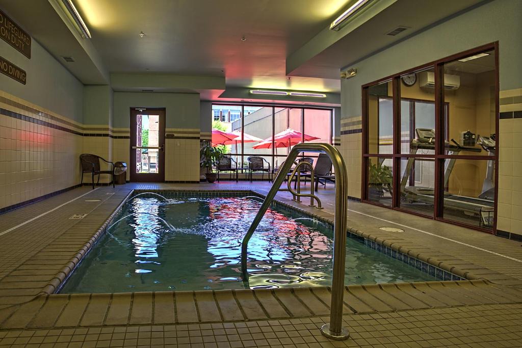 West Chester Hotel | The Hotel Warner