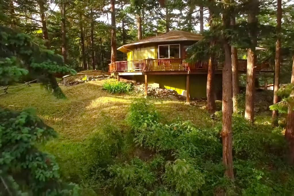 Rosario House | The Island Treehouse