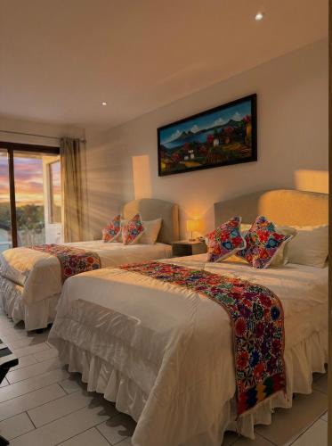 Panajachel Hotel | The Madevelyn in Atitlán