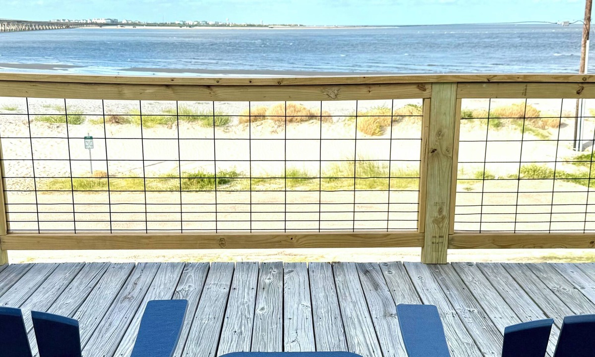 San Luis House | The Pelican Pass - awesome VIEWS, pet-friendly!