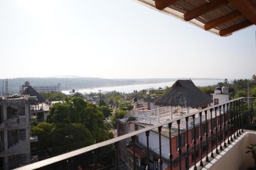 Hidalgo House | The perch