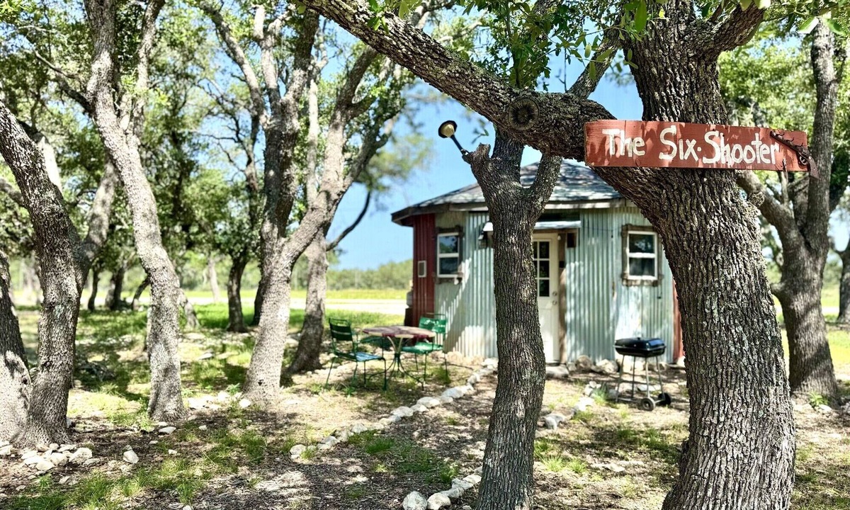 Mountain Home Cabin | The Six Shooter Yurt - Texas Hill Country Western-themed yurt glamping for 4 in the woods near Kerrville & Fredericksburg