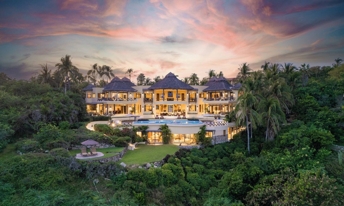 Santa Maria Huatulco Villa | The Ultimate Indulgence