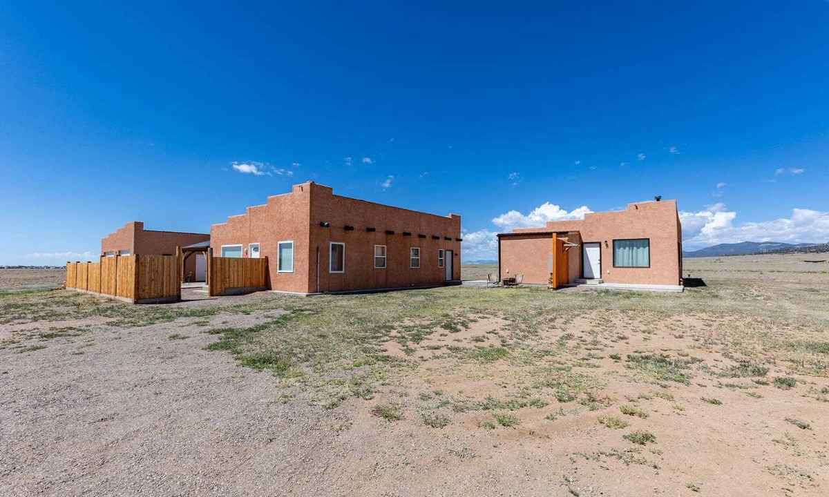 Moffat House | The Valley Vista! Includes 2 passes to Joyful Journey Hot Springs!