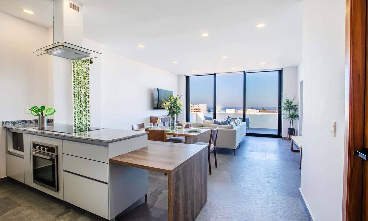 Colonia 5 de Diciembre Condo | Torre Doze Private Penthouse
