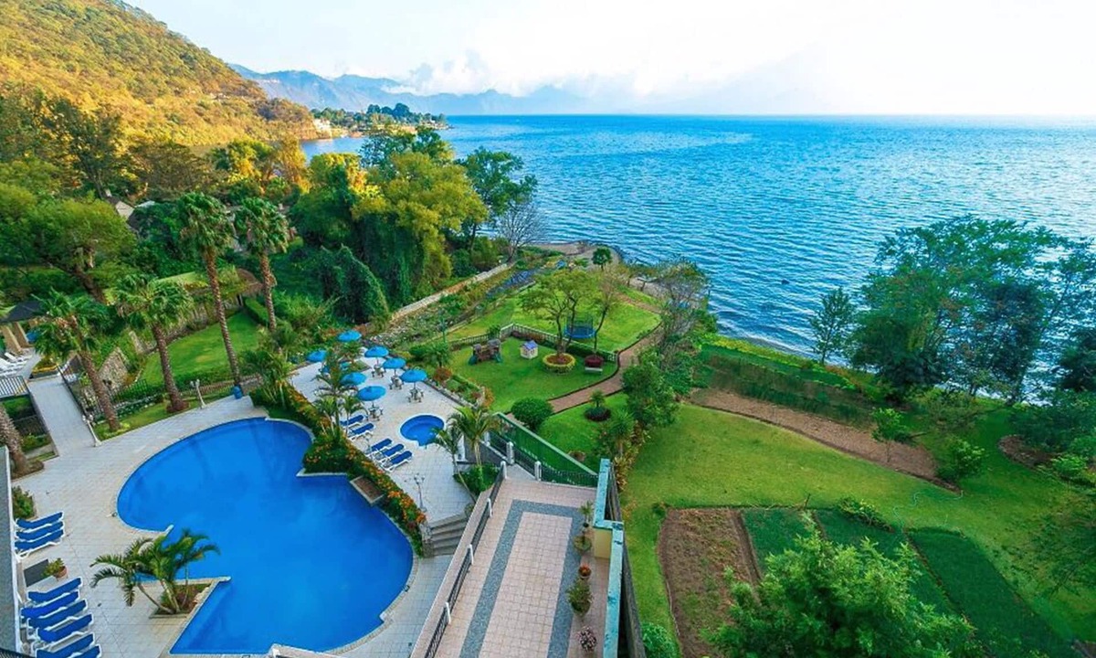 Panajachel Hotel | Torres de Atitlan