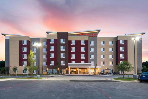 Selma Hotel | TownePlace Suites by Marriott San Antonio Universal City, Live Oak