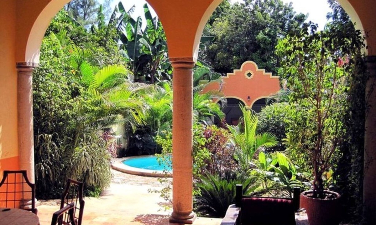 Centro House | Tranquil Tropical Oasis in the Historic Center/Full Size Pool