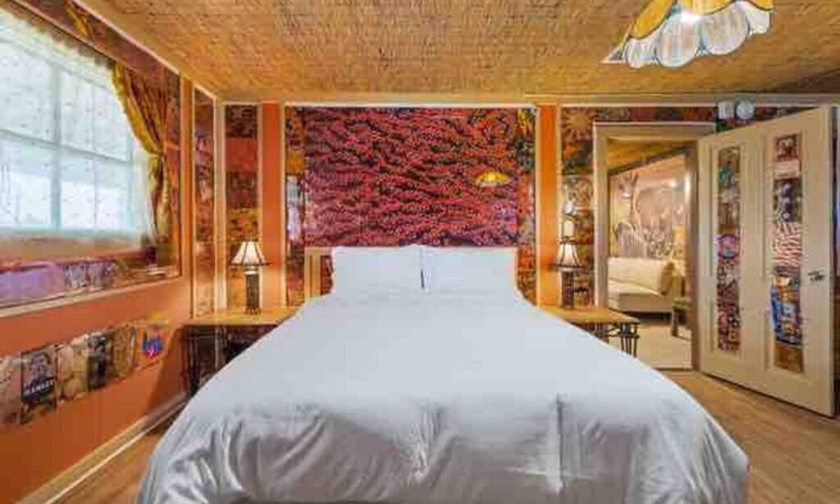 Liberty Hill Hotel | Unit 4 Unique 2-Bedroom Near the River!