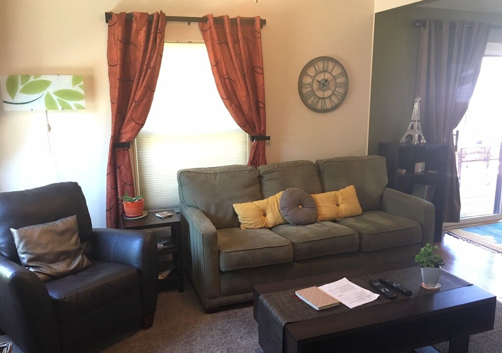 Berkeley House | Updated Bungalow Steps To Tennyson Street Restaurants, Short Ride To Downtown