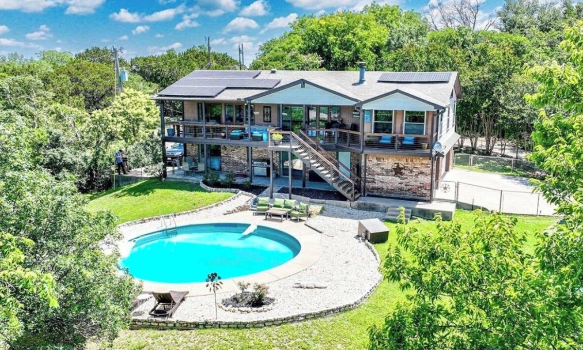Whitney House | Updated home with Private Pool & Lake View View! Pet Friendly!