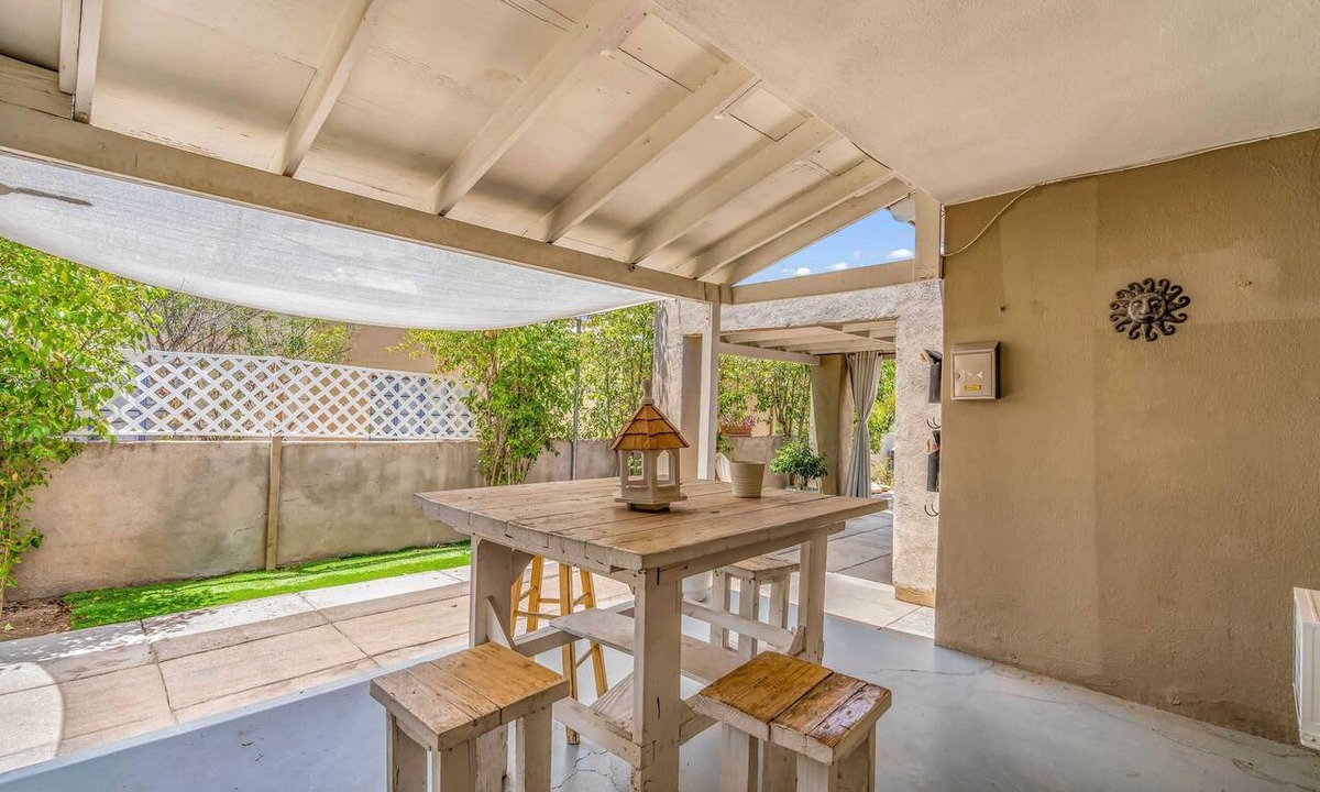 Rincon Heights Apartment | Urban Summer Studio | Walk to UofA & 4th Ave
