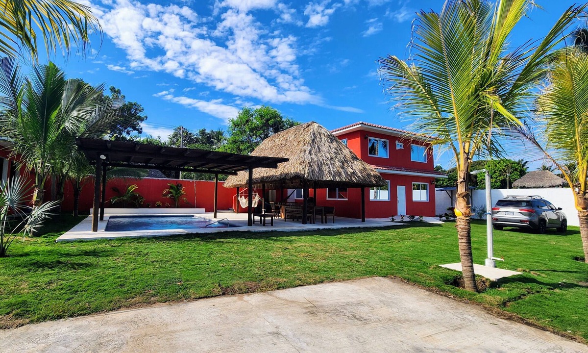 Monterrico House | Villa Claudias