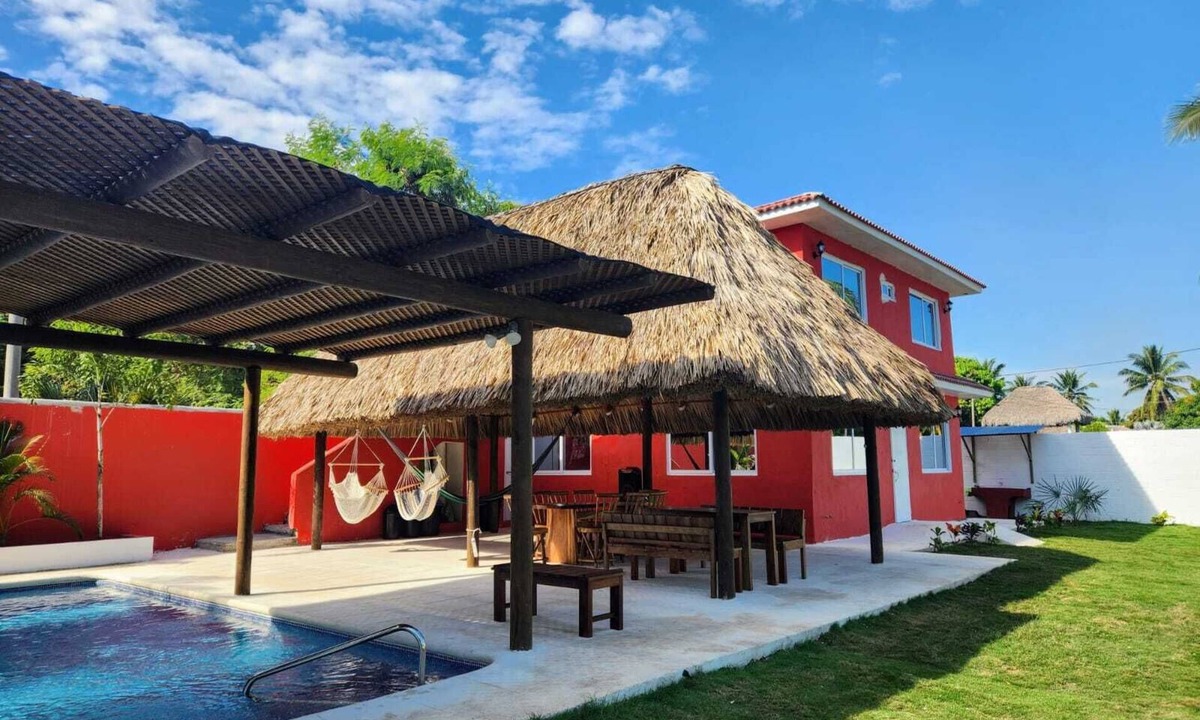 Monterrico House | VILLA CLAUDIAS