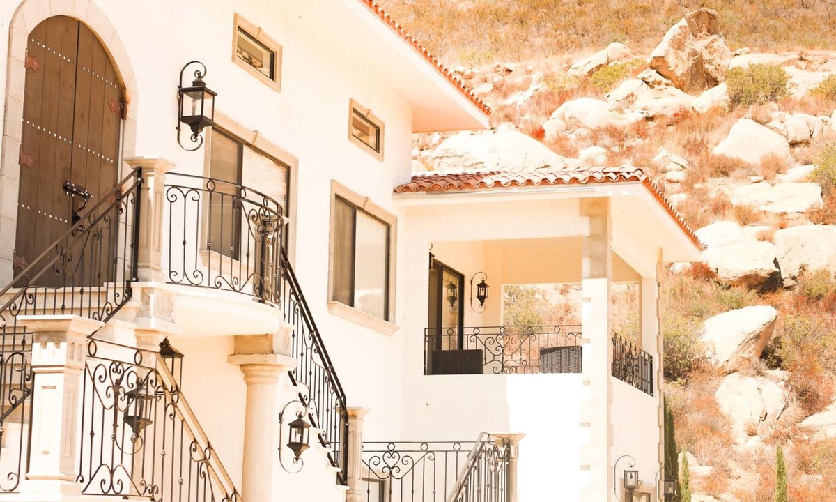 Valle de Guadalupe Hotel | Villa Montefiori