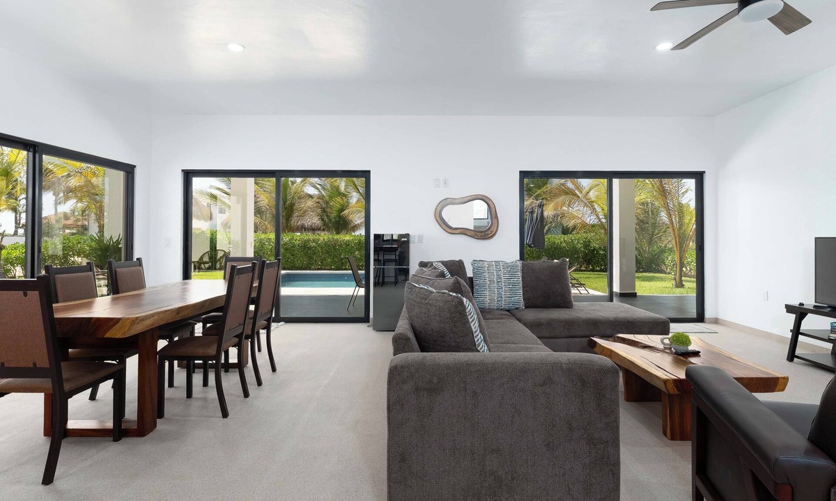 San Pedro Mixtepec House | Villa Salina | Beachfront Oasis with Private Pool