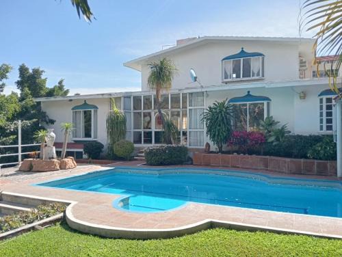 Tres de Mayo Villa | Villa Sanford en Fraccionamiento Las Brisas